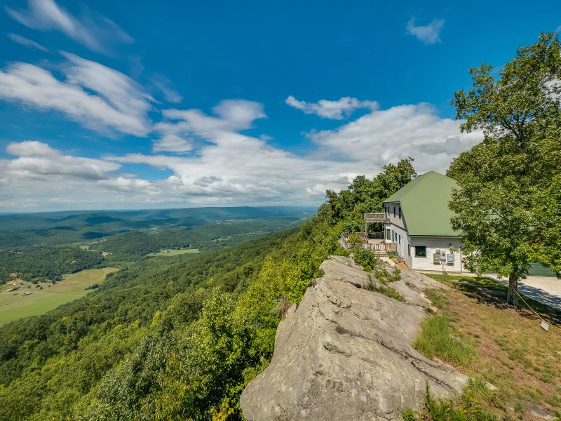 Seamless Gutter Installation | Higher Ground of Chattanooga